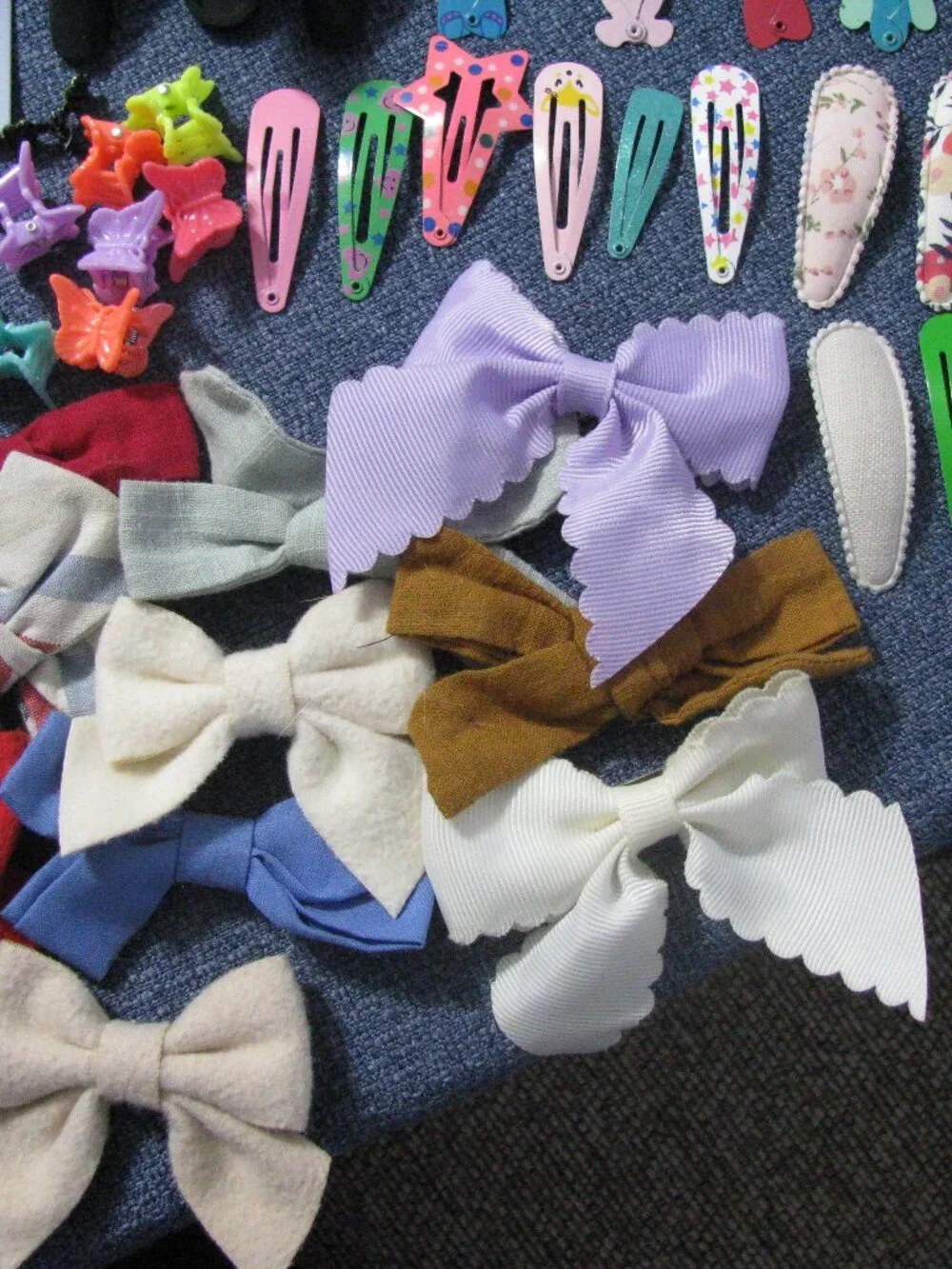 Huge Lot/Bundle 95 barrettes, hair ties, bows homemade and storebought